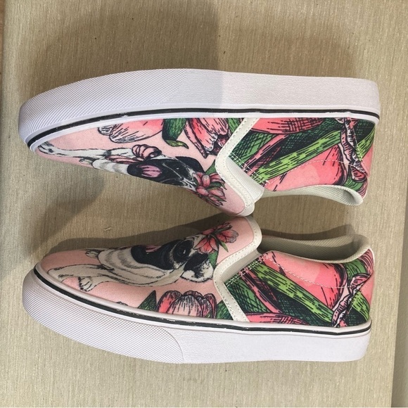 GROOVE BAGS Sz 5 Slip On Chunky Sole Pug Dog Design Slip On Flats Loafers - Picture 6 of 12